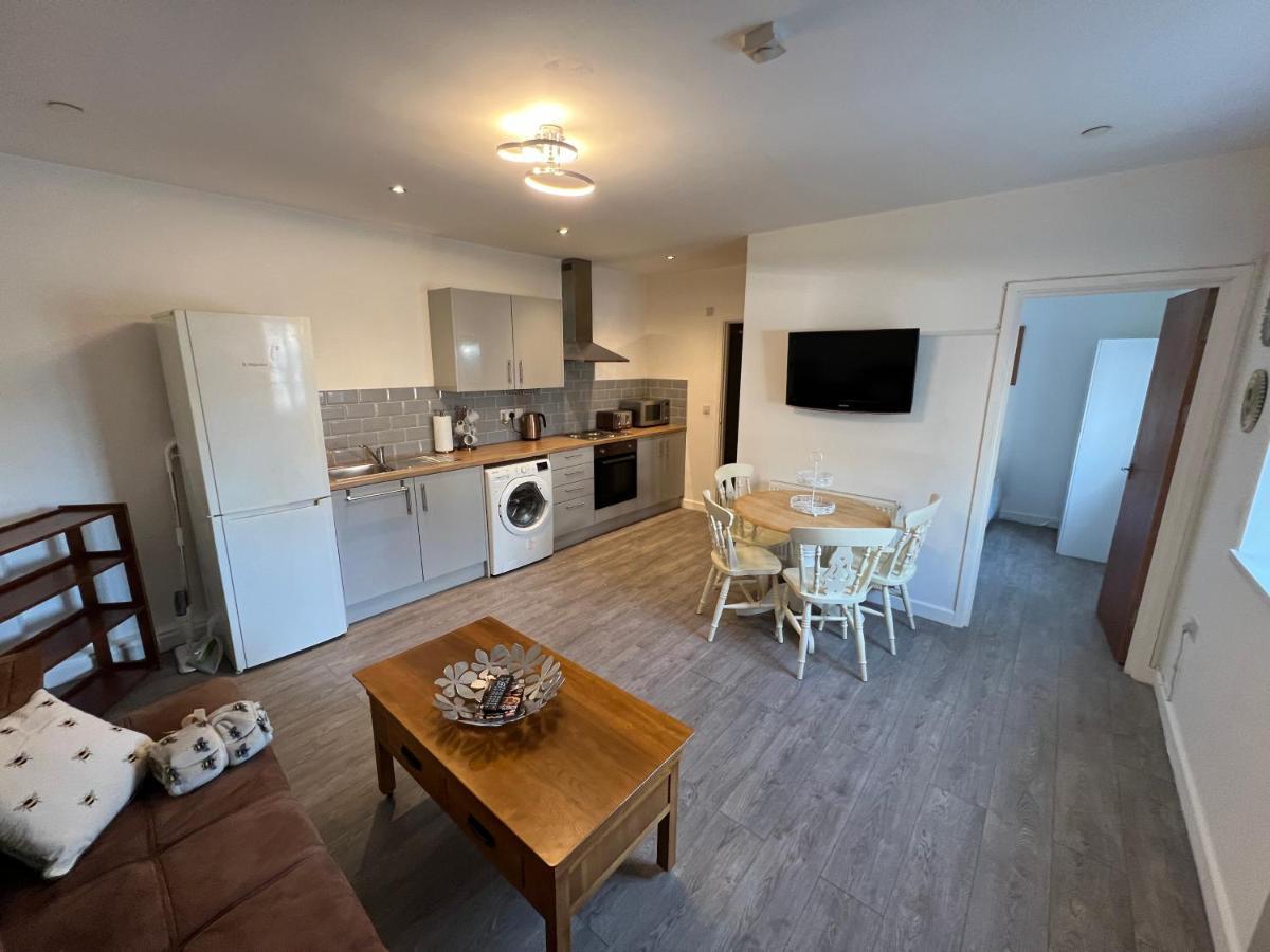 קארדיף A Spacious Flat מראה חיצוני תמונה